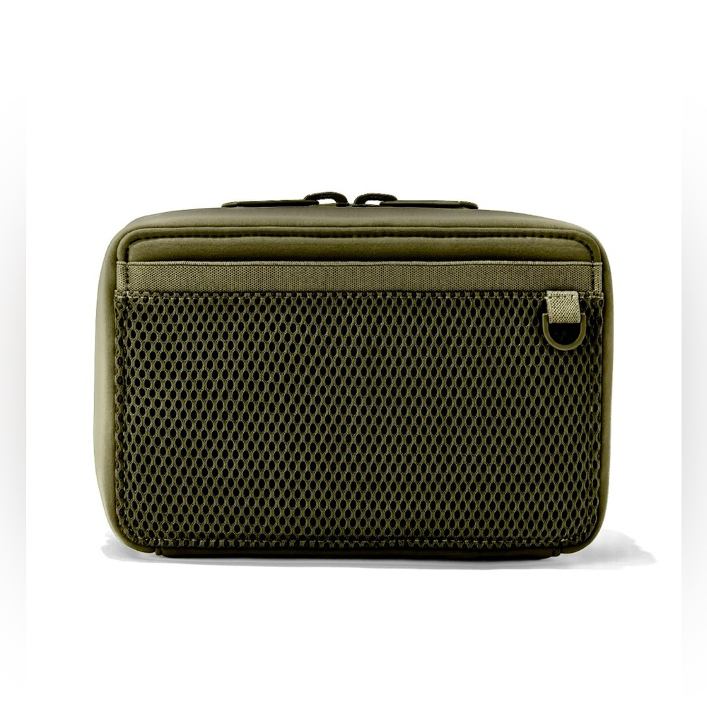 DAGNE DOVER Arlo Large Tech Organizer